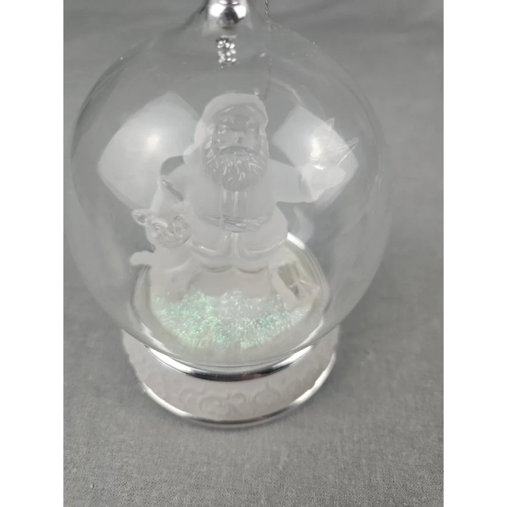 Snow Globe Vintage Style Retro Christmas Ornament Decor‎ Santa Plays Music